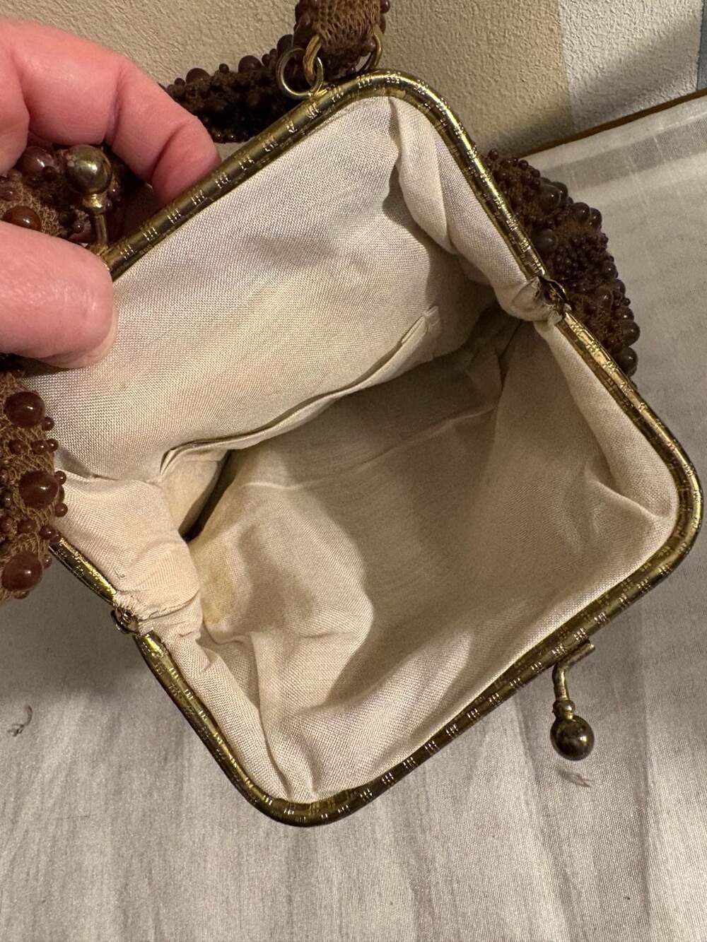 Vintage 1950s Broadway Brown Straw Beaded Handbag with Kiss Lock made in Japan - Picture 4 of 4